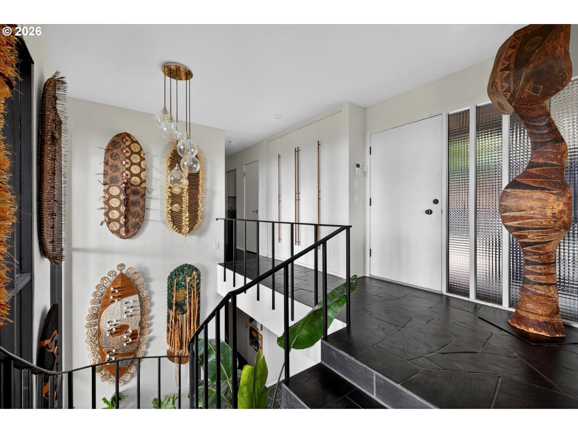 3340 Southwest Fairmount Boulevard Portland, OR 97239 - Photo 4 of 39 Entrance/Foyer