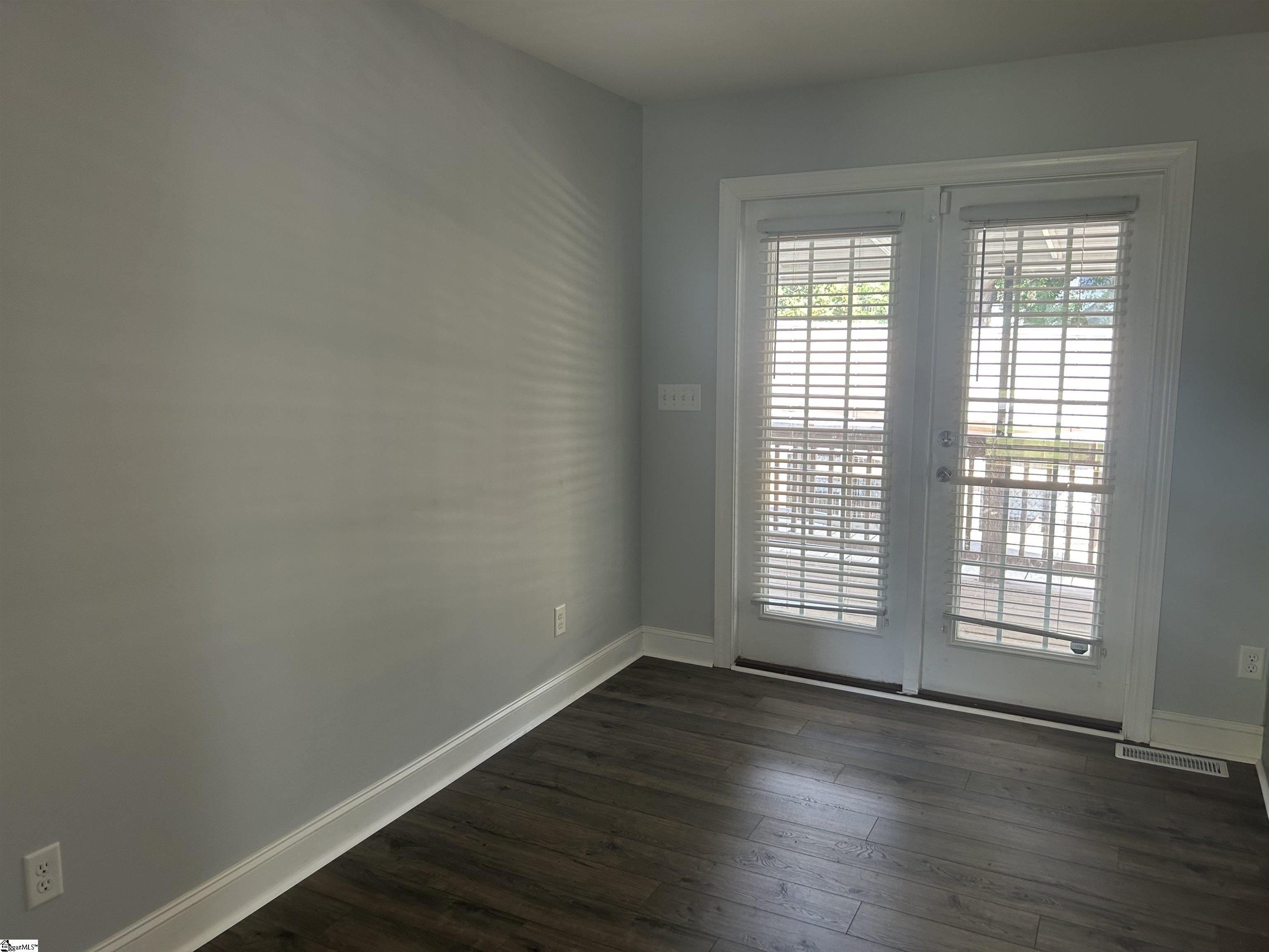 306 Shands Street Clinton, SC 29325 - Photo 20 of 41