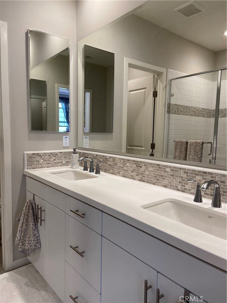 141 Milky Irvine, CA 92618 - Photo 12 of 24