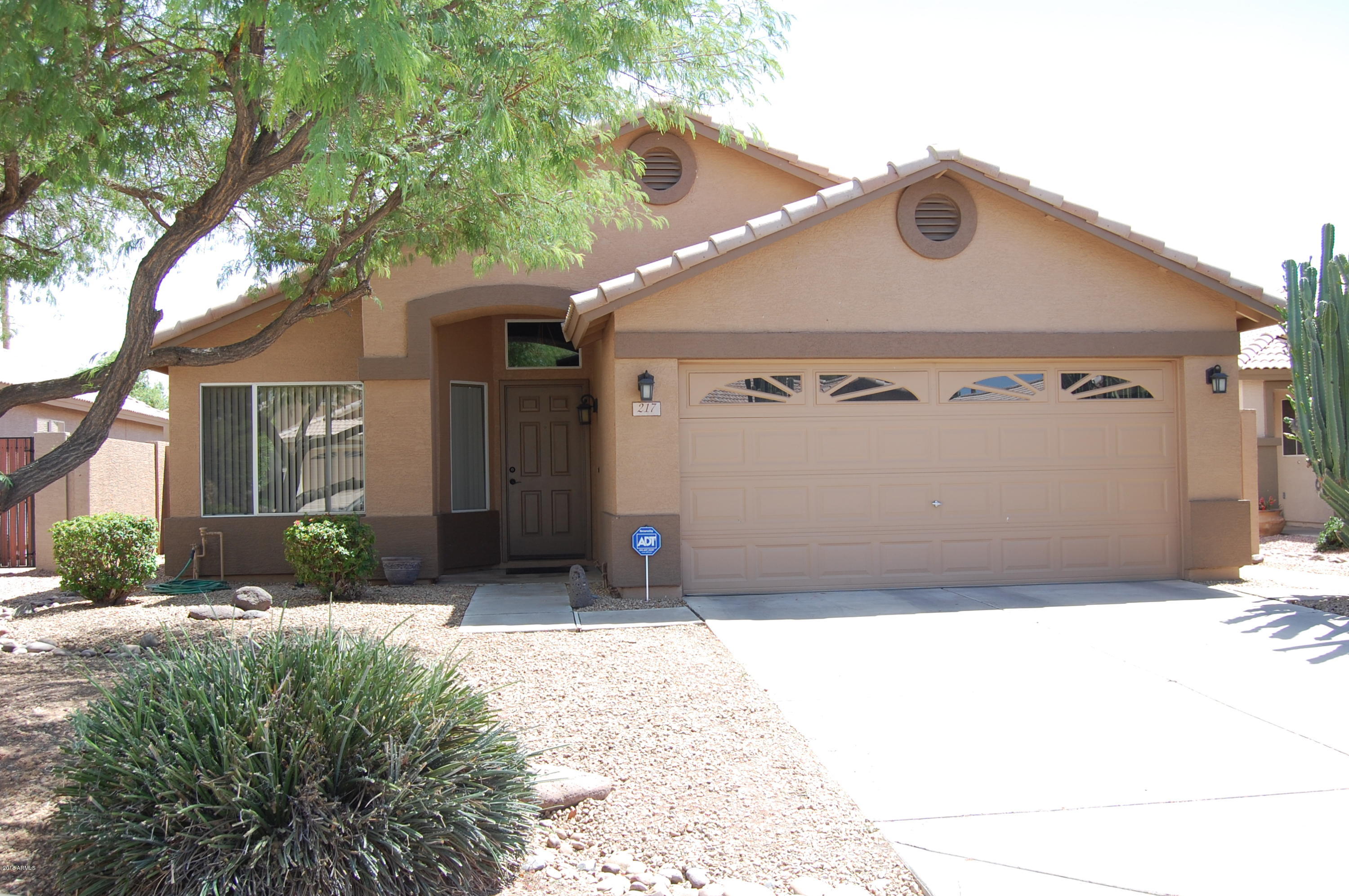 217 West Del Rio Street Gilbert, AZ 85233 - Photo 1 of 43 DSC_1219