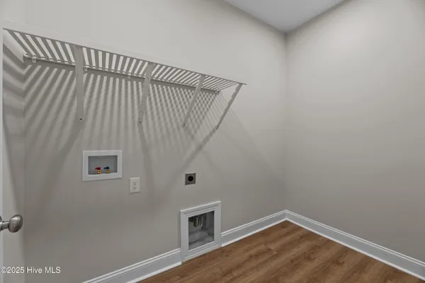 $414,900 | 2007 Brighton Drive, New Bern, NC 28562