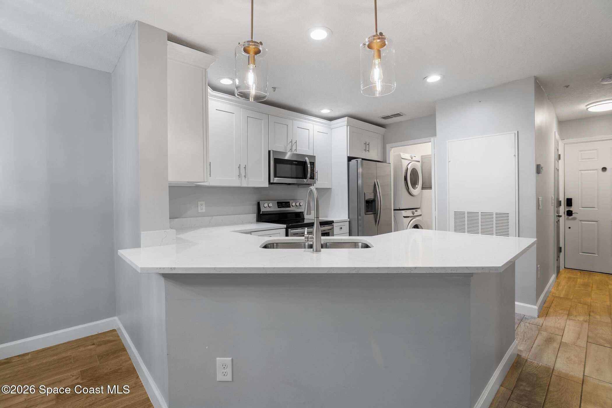 7667 North Wickham Road, Unit 1201 Melbourne, FL 32940 - Photo 4 of 29 Kitchen