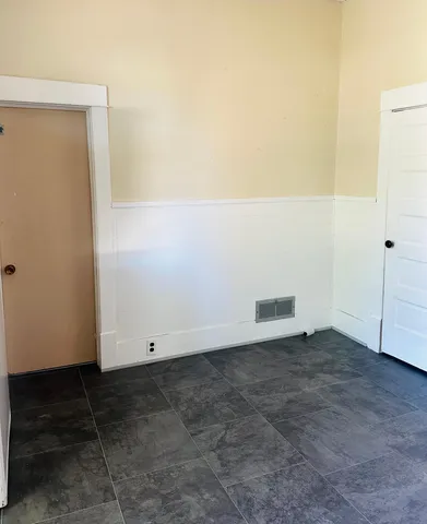 $84,000 | 402 South Main Street, Mahnomen, MN 56557