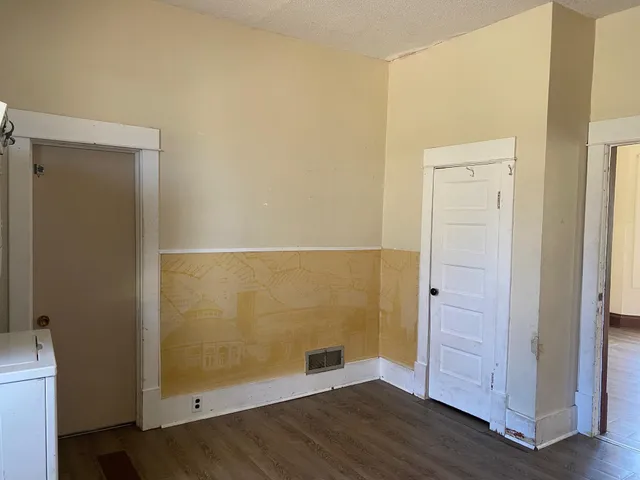 $84,000 | 402 South Main Street, Mahnomen, MN 56557