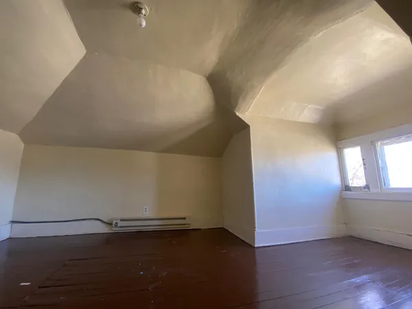 $84,000 | 402 South Main Street, Mahnomen, MN 56557