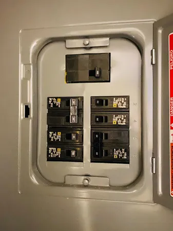 $84,000 | 402 South Main Street, Mahnomen, MN 56557