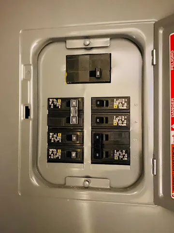 $84,000 | 402 South Main Street, Mahnomen, MN 56557