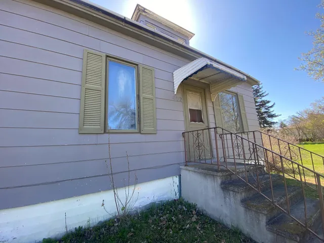 $84,000 | 402 South Main Street, Mahnomen, MN 56557