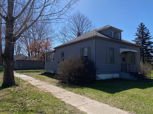 $84,000 | 402 South Main Street, Mahnomen, MN 56557