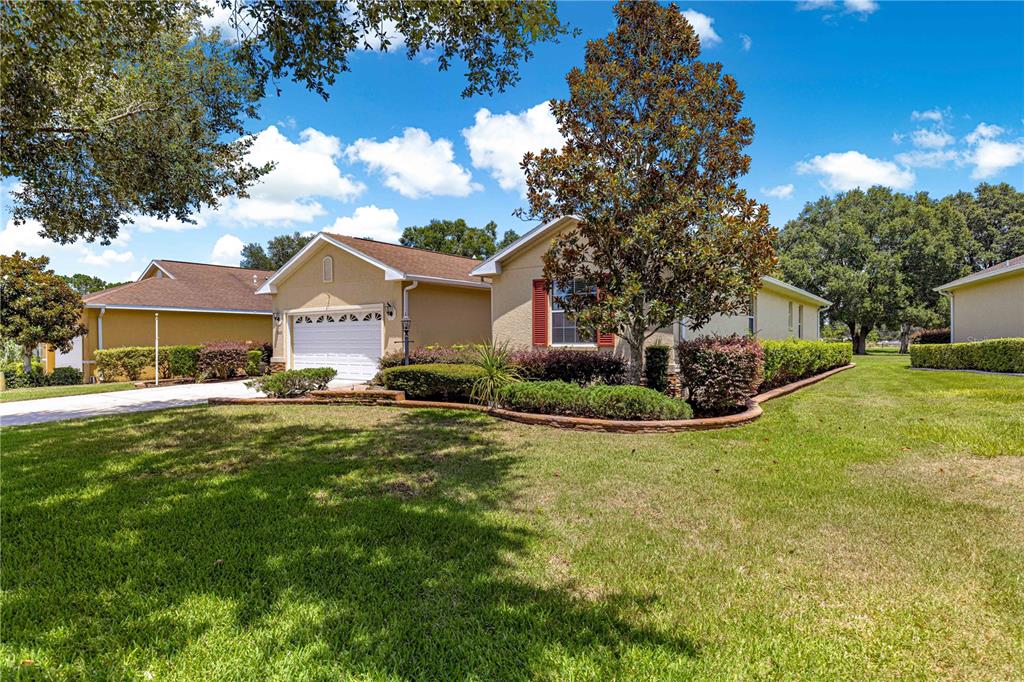 9365 Southwest 94th Loop Ocala, FL 34481 - Photo 3 of 43