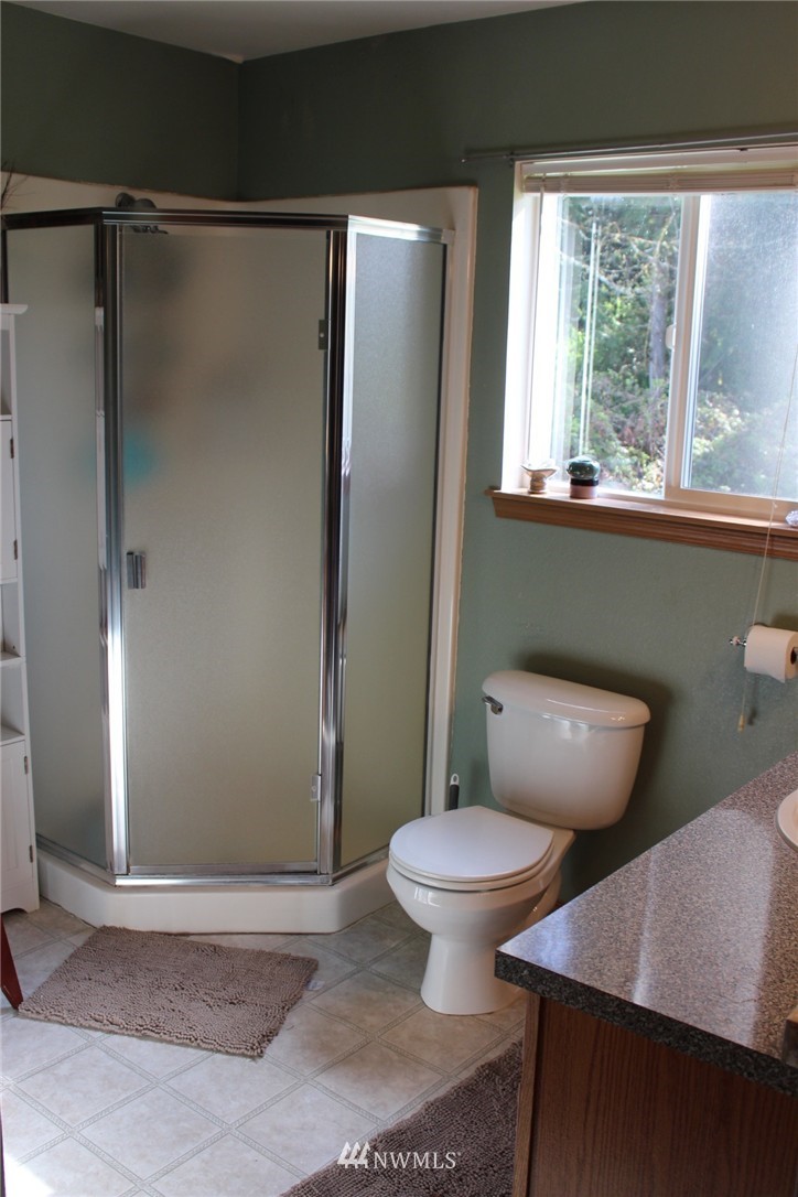 5949 Lemon Road Northeast Olympia, WA 98506 - Photo 14 of 23 Gallery Image 14