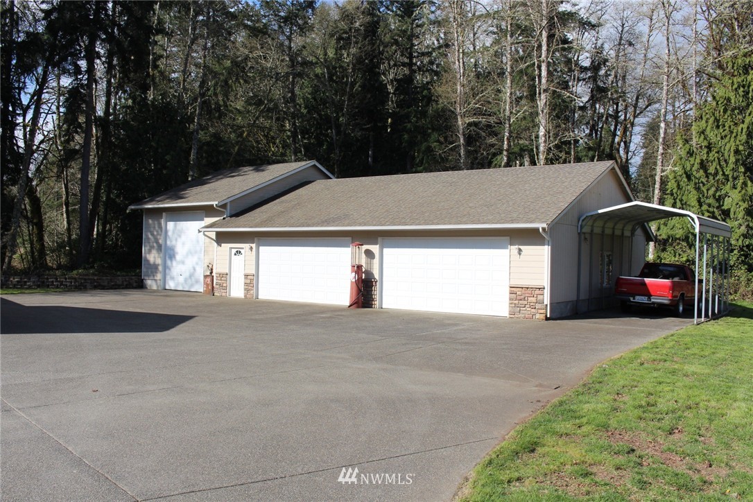 5949 Lemon Road Northeast Olympia, WA 98506 - Photo 3 of 23 Gallery Image 3