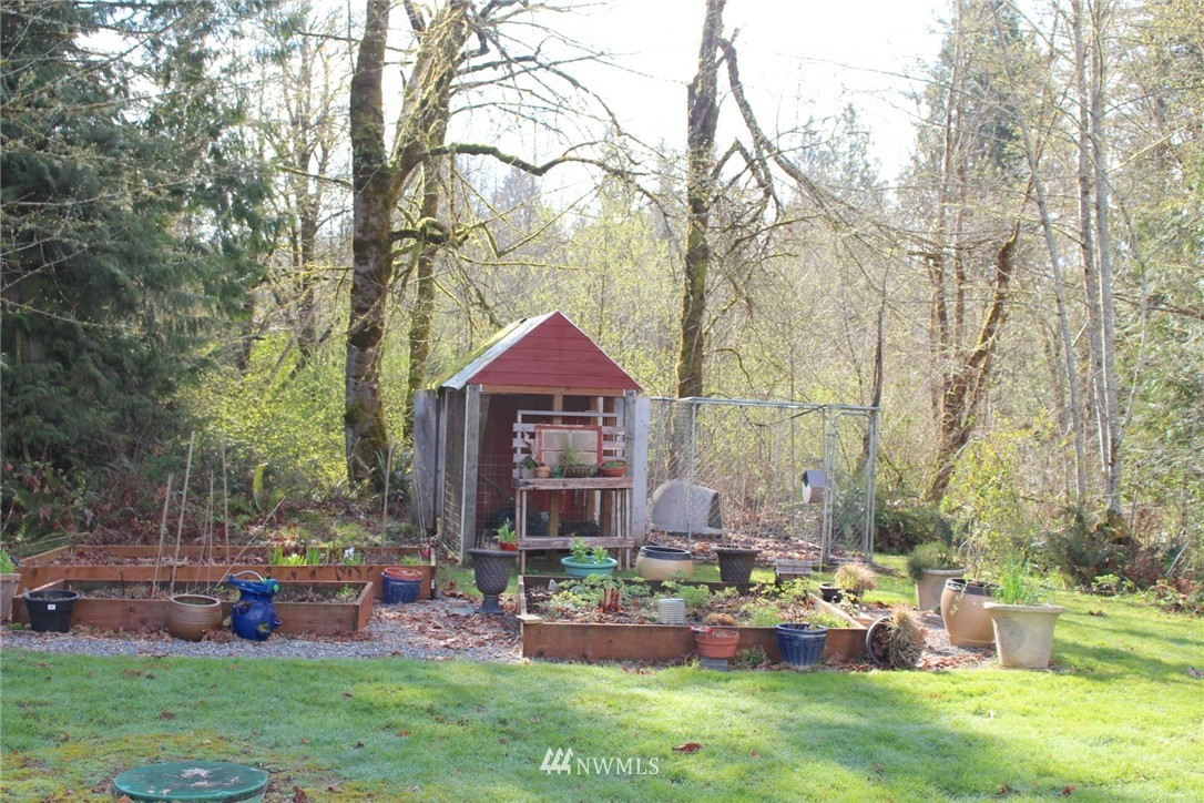 5949 Lemon Road Northeast Olympia, WA 98506 - Photo 21 of 23 Gallery Image 21