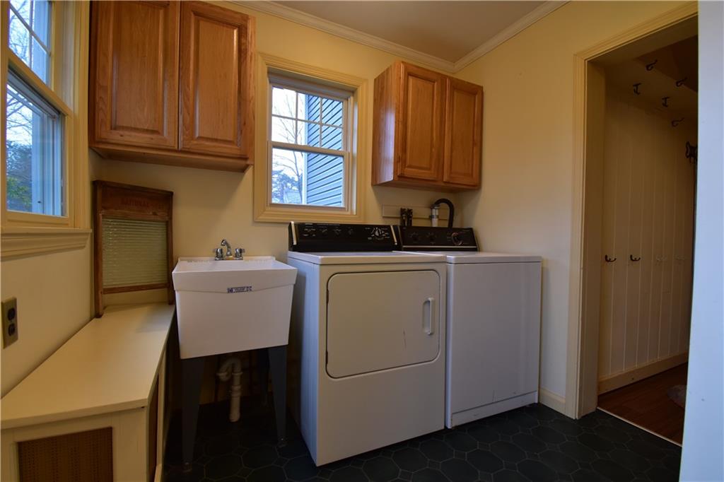 905 R St Clair Road Westmont, PA 15905 - Photo 12 of 25 Gallery Image 12