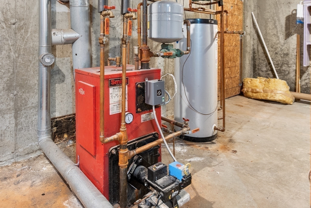 395 South Main Street Orange, MA 01364 - Photo 19 of 24