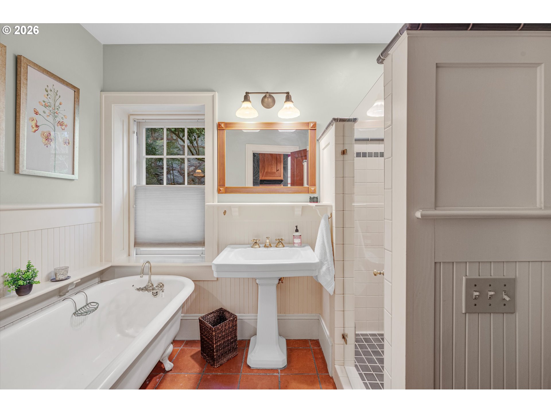 2783 Northeast Wiberg Lane Portland, OR 97213 - Photo 26 of 48 a bathroom with a sink and a bathtub