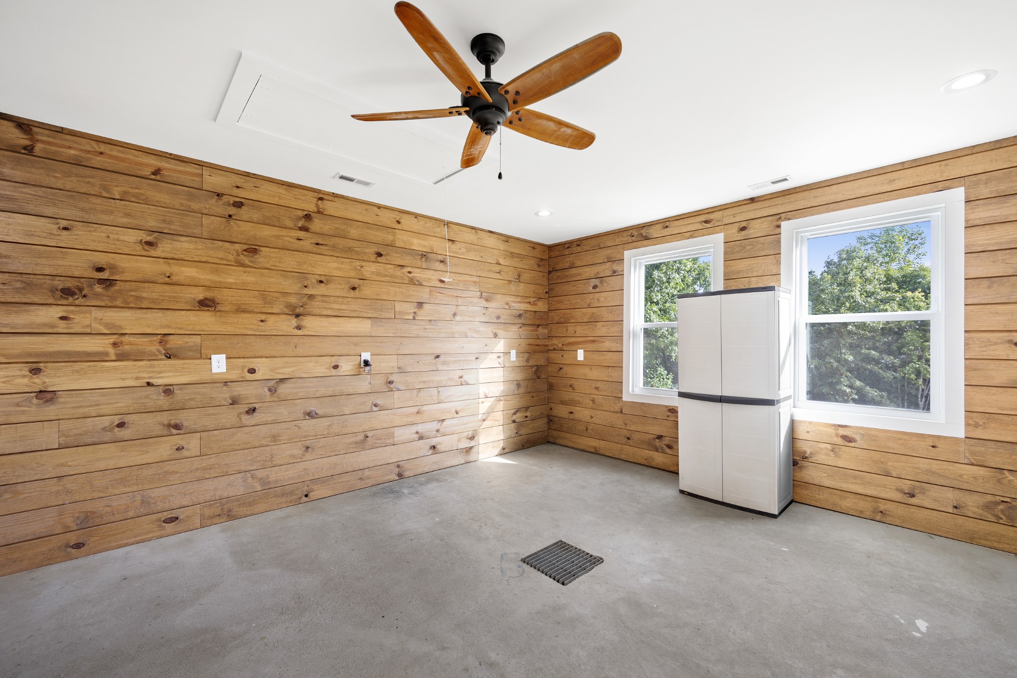 1075 Linville Road Lawrenceburg, TN 38464 - Photo 14 of 52 Utility room with gorgeous custom wood wall detail.