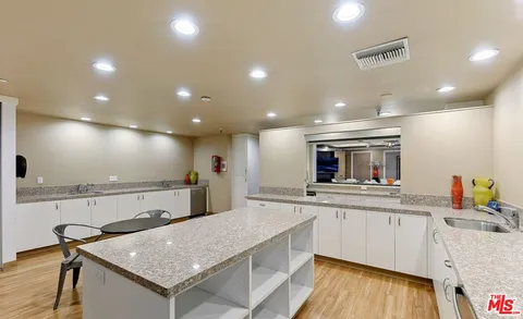$1,599,000 | 2350 Century Hill, Los Angeles, CA 90067