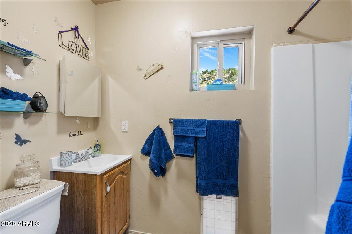 4275 East Sioux Way Rimrock, AZ 86335 - Photo 18 of 24 18-Bathroom
