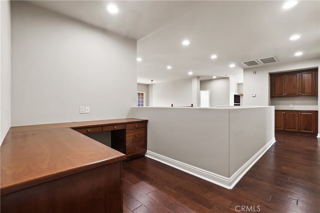 1055 Lowry Ranch Road Corona, CA 92881 - Photo 35 of 75