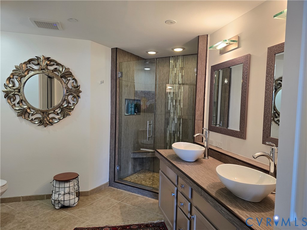 1101 Haxall Point, Unit 815 Richmond, VA 23219 - Photo 24 of 32