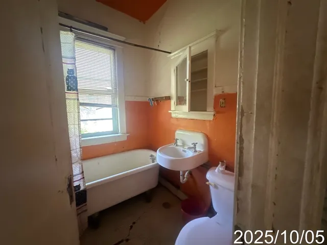 $99,900 | 7435 South Wentworth Avenue, Chicago, IL 60621