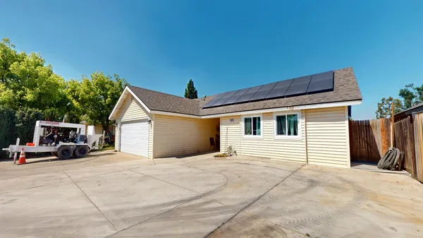 $379,000 | 2662 Yerba Street, Selma, CA 93662