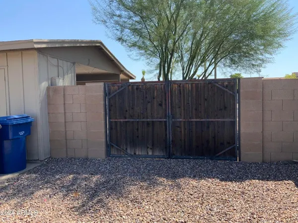 $2,195 | 2736 West Junquillo Circle, Mesa, AZ 85202