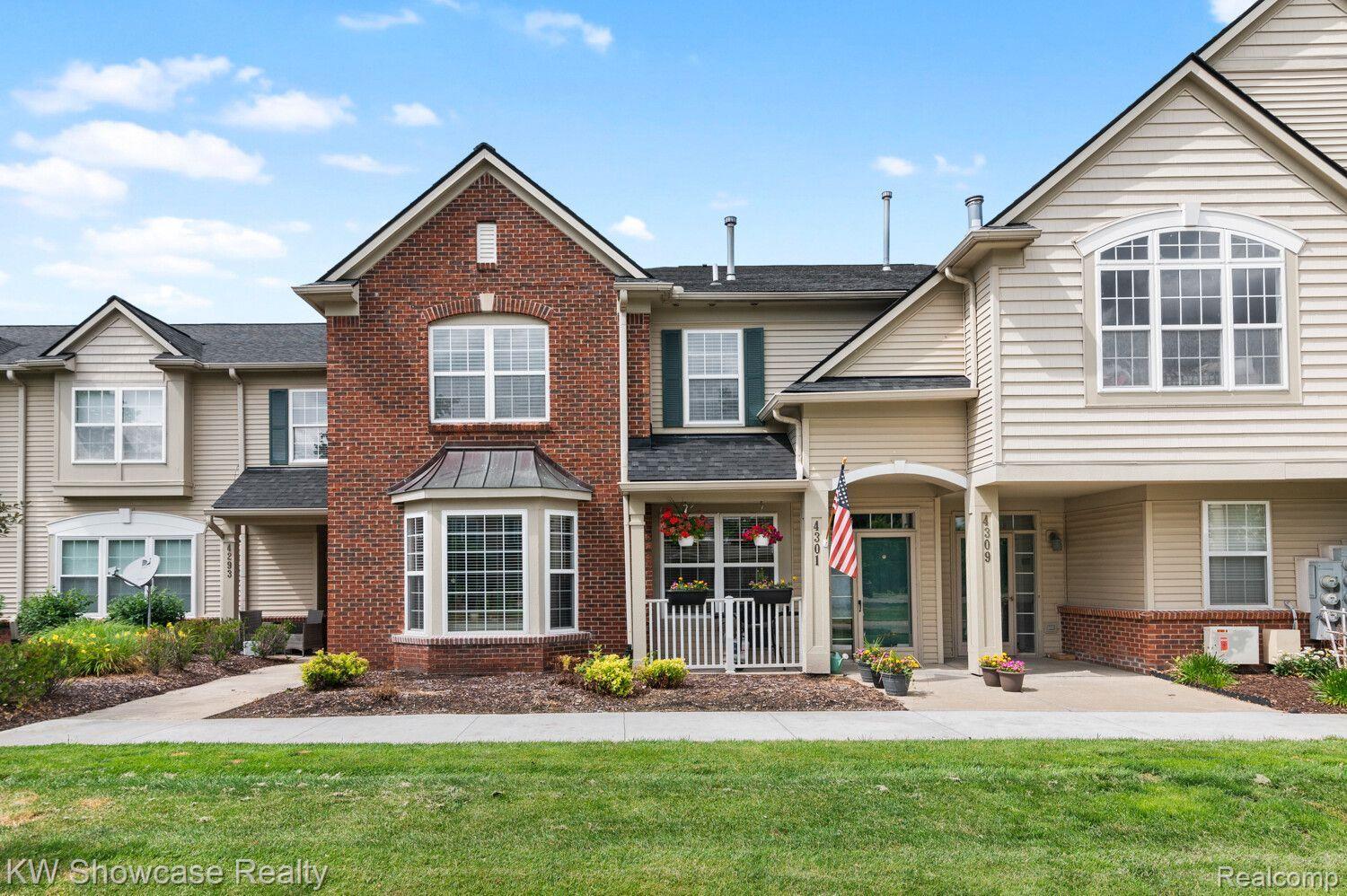 4301 Hampton Ridge Boulevard Howell, MI 48843 - Photo 2 of 25 Gallery Image 2