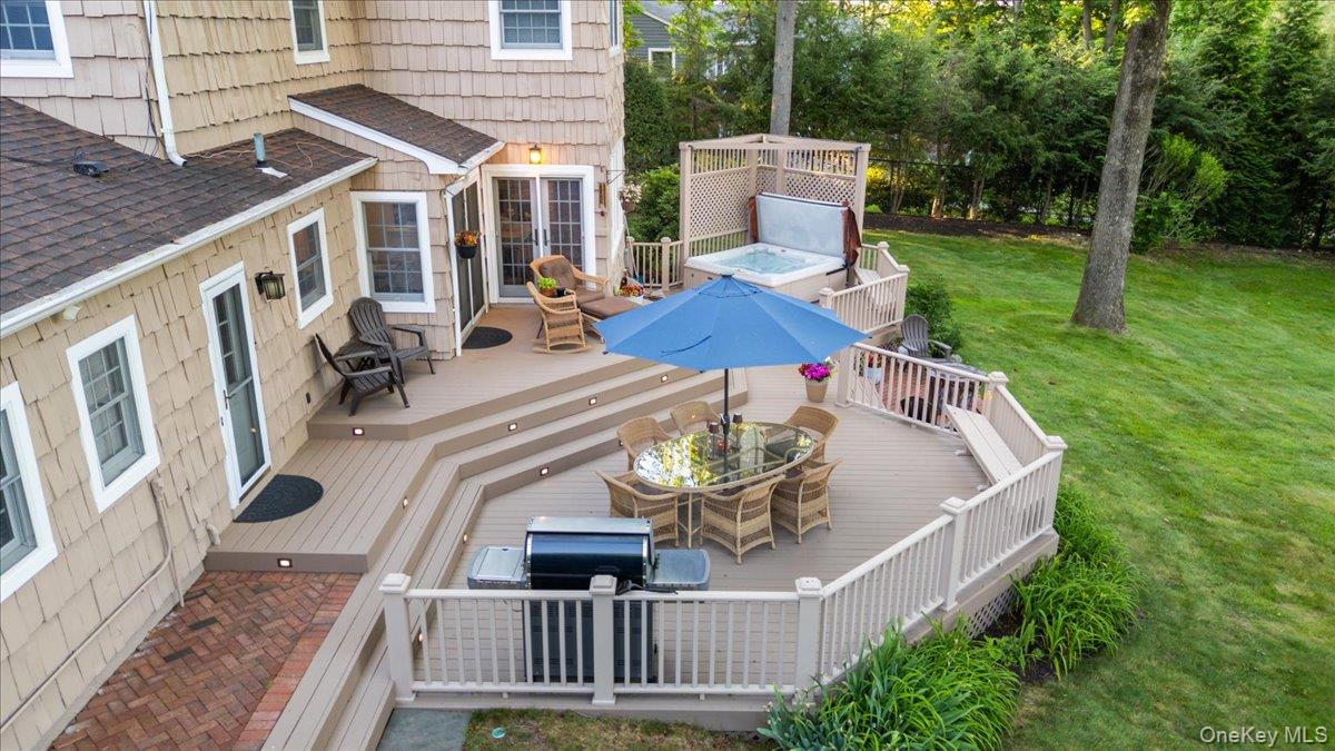 96 Plainview Road Woodbury, NY 11797 - Photo 27 of 38