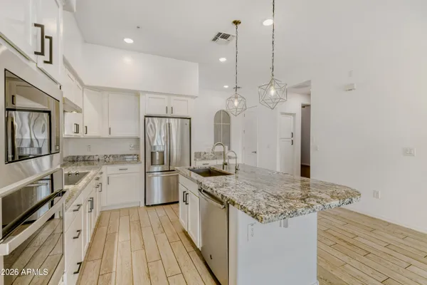 $425,000 | 15550 South 5th Avenue, Unit 240, Phoenix, AZ 85045