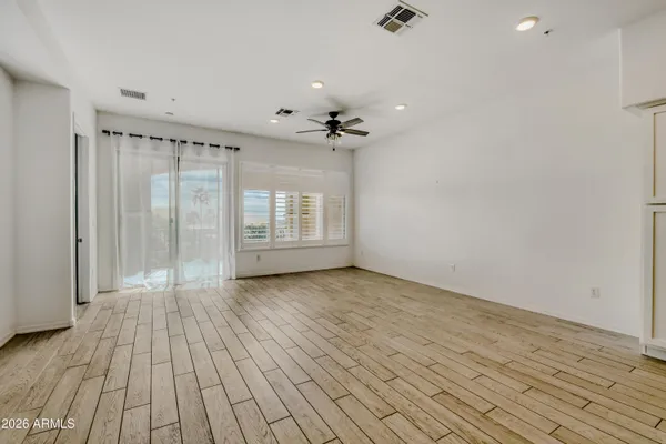 $425,000 | 15550 South 5th Avenue, Unit 240, Phoenix, AZ 85045