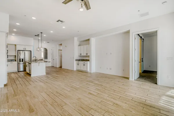 $425,000 | 15550 South 5th Avenue, Unit 240, Phoenix, AZ 85045