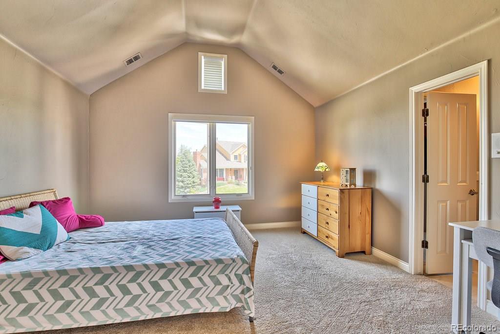 954 Rutherford Way Highlands Ranch, CO 80126 - Photo 16 of 35 Gallery Image 16