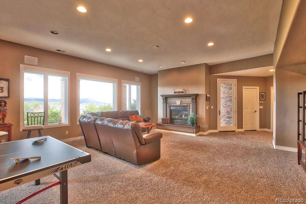 954 Rutherford Way Highlands Ranch, CO 80126 - Photo 26 of 35 Gallery Image 26