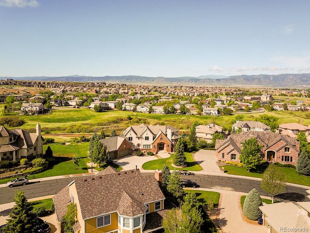 954 Rutherford Way Highlands Ranch, CO 80126 - Photo 3 of 35 Gallery Image 3