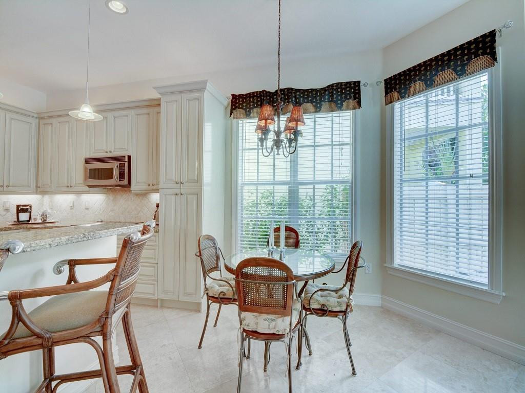 113 Northeast 21st Street Wilton Manors, FL 33305 - Photo 14 of 37 Breakfast area
