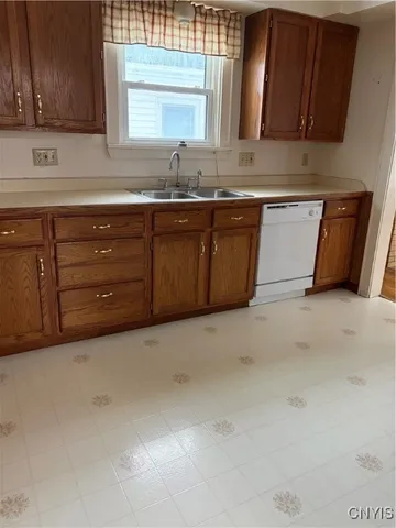 $173,500 | 1422 Watkins Avenue, Utica, NY 13502