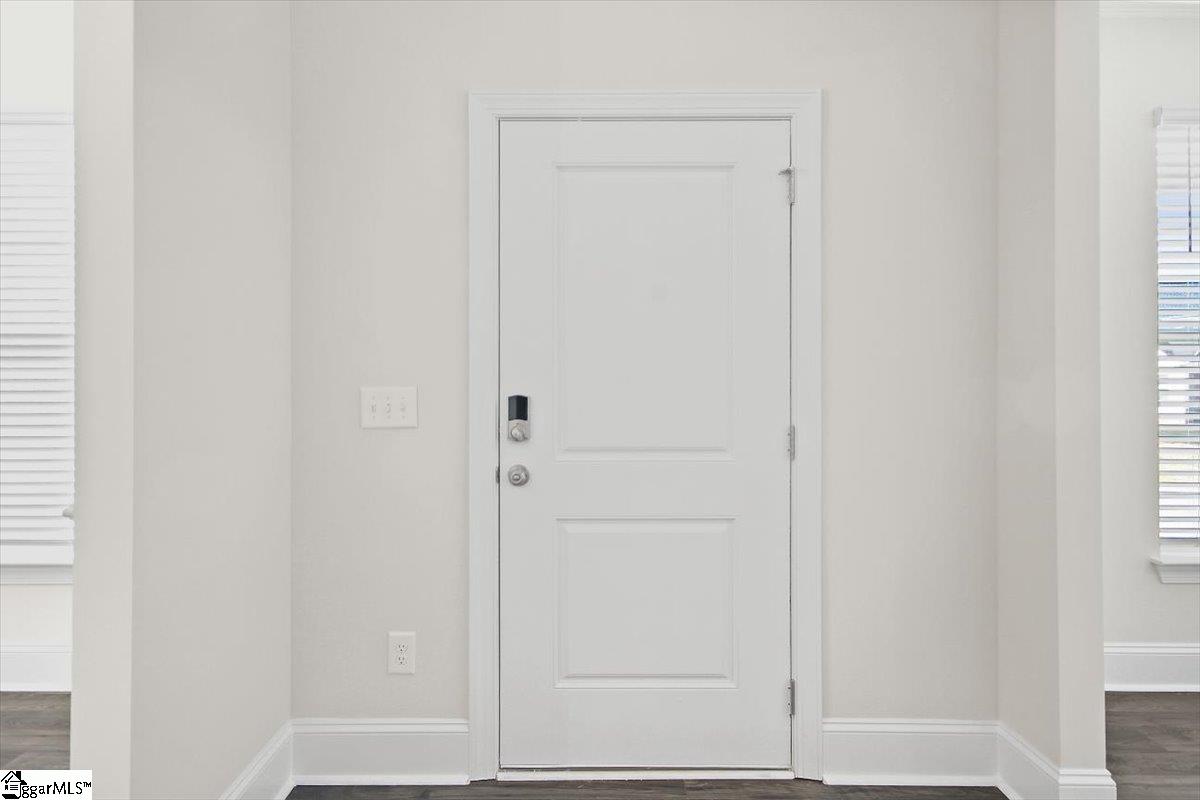 502 Willowbrook Road Easley, SC 29642 - Photo 5 of 32