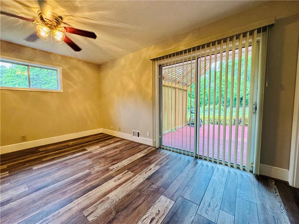 3785 Village Drive Southwest Atlanta, GA 30331 - Photo 19 of 37