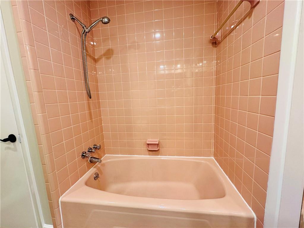 3785 Village Drive Southwest Atlanta, GA 30331 - Photo 21 of 37