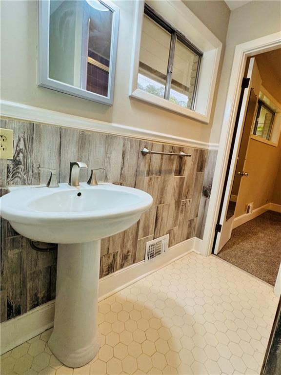 3785 Village Drive Southwest Atlanta, GA 30331 - Photo 25 of 37