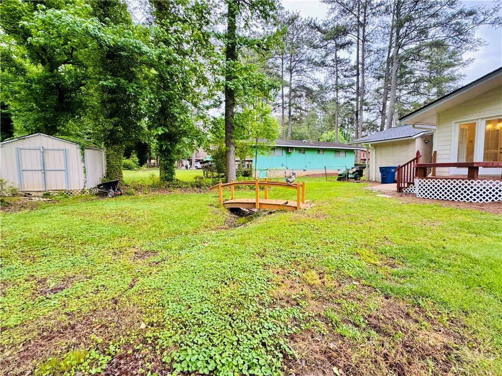 3785 Village Drive Southwest Atlanta, GA 30331 - Photo 33 of 37