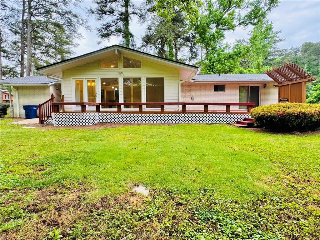 3785 Village Drive Southwest Atlanta, GA 30331 - Photo 5 of 37