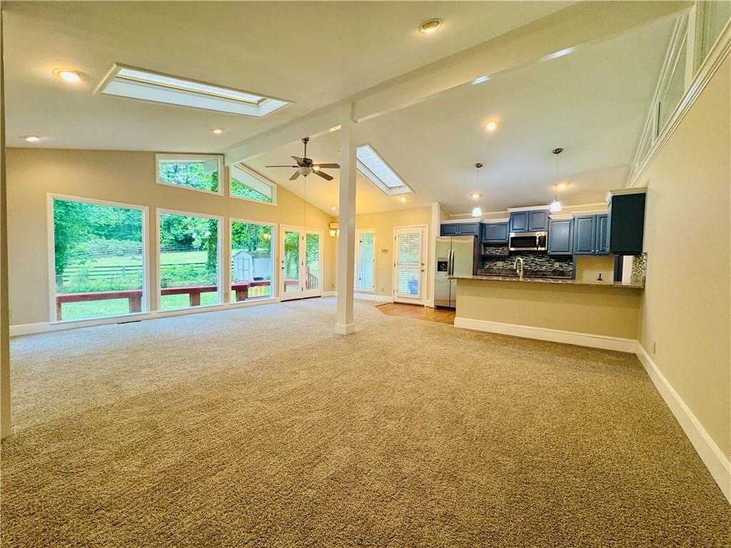 3785 Village Drive Southwest Atlanta, GA 30331 - Photo 10 of 37