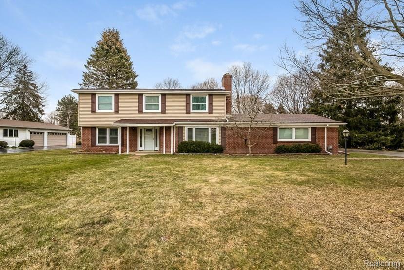 843 Castlebar Drive Rochester, MI 48309 - Photo 1 of 34 001-Front_View-5573622-small.jpg