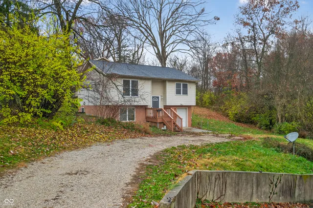 $210,000 | 1350 15th Street, Bloomington, IN 47404