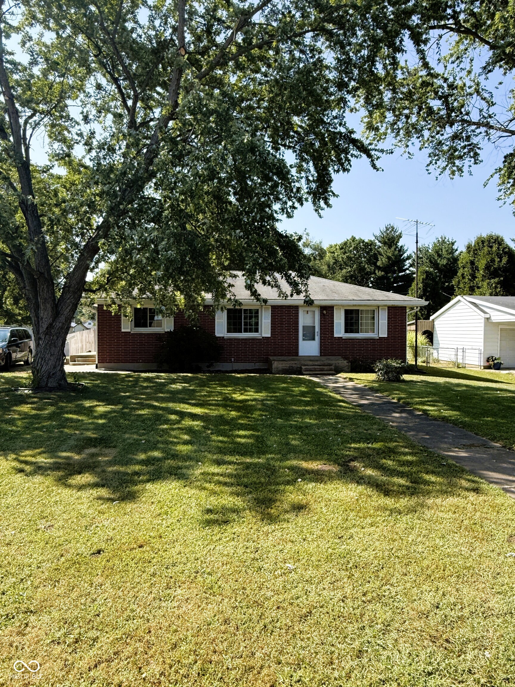 3809 Maple Avenue Terre Haute, IN 47804 - Photo 2 of 11