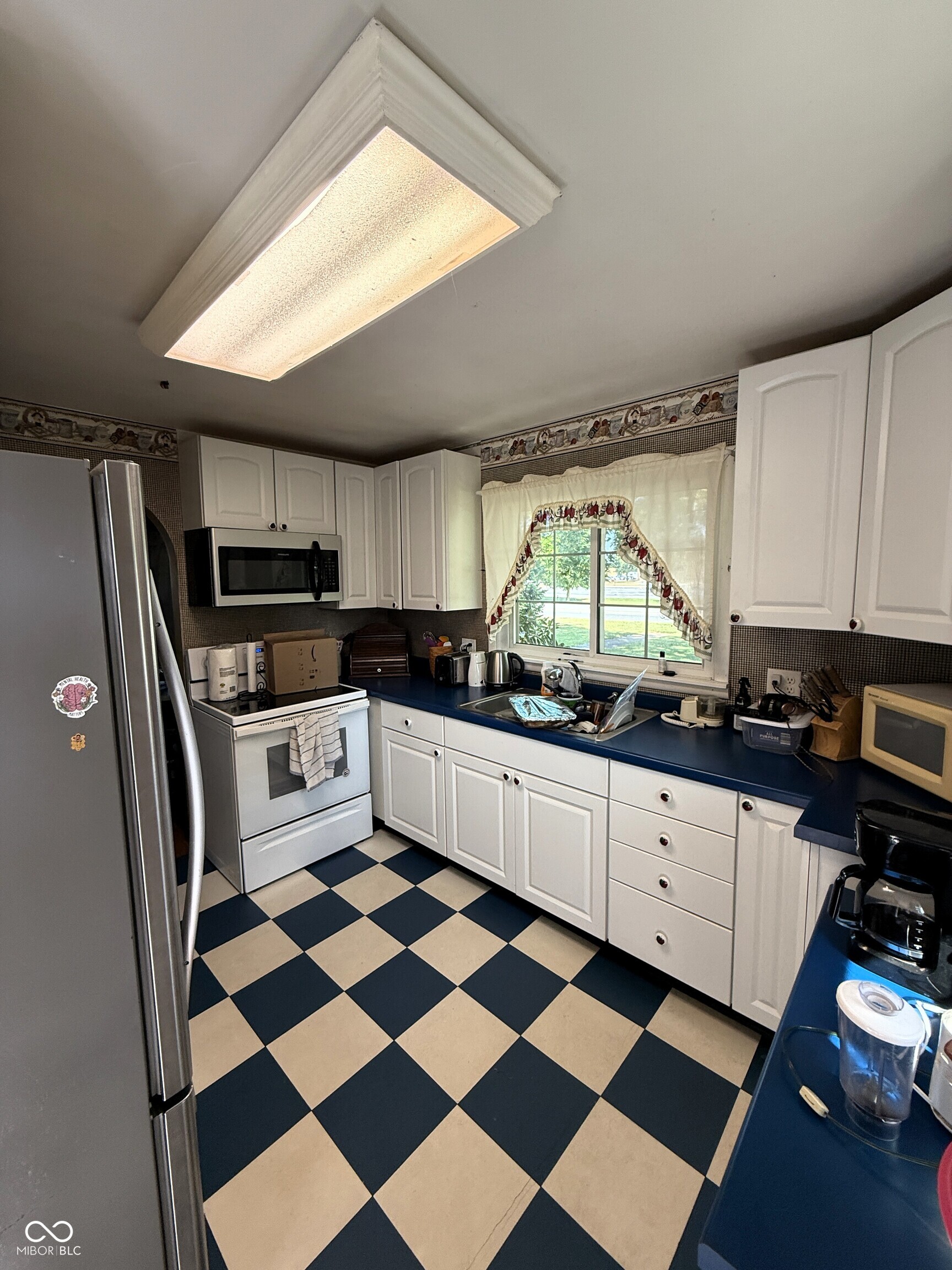 3809 Maple Avenue Terre Haute, IN 47804 - Photo 3 of 11