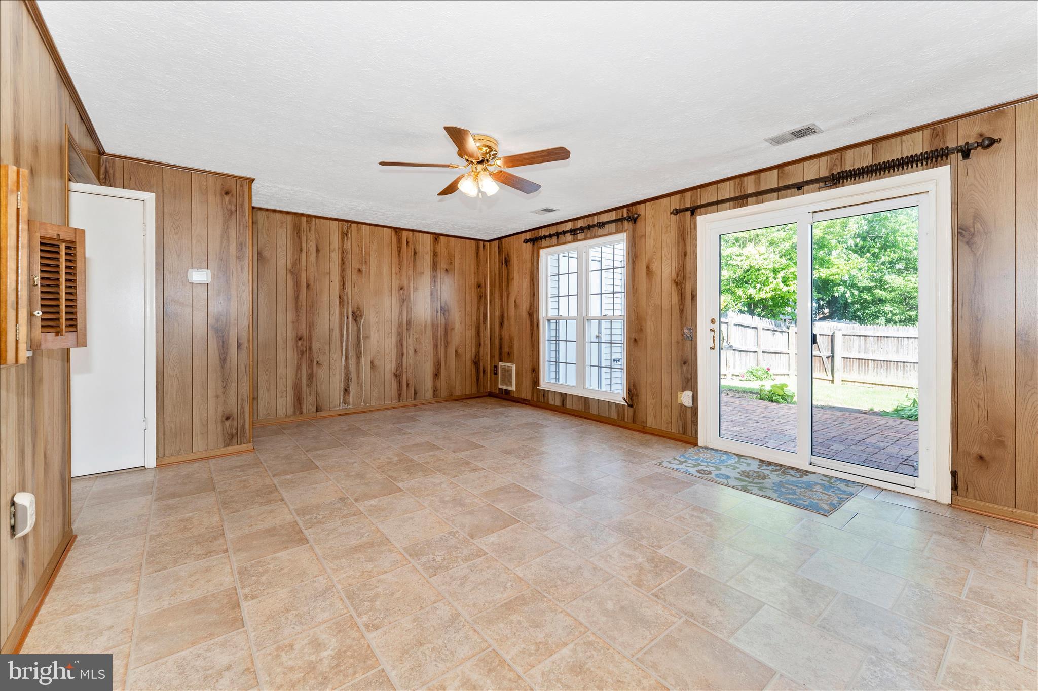 5751 Sunset View Lane Frederick, MD 21703 - Photo 13 of 46 Living Room